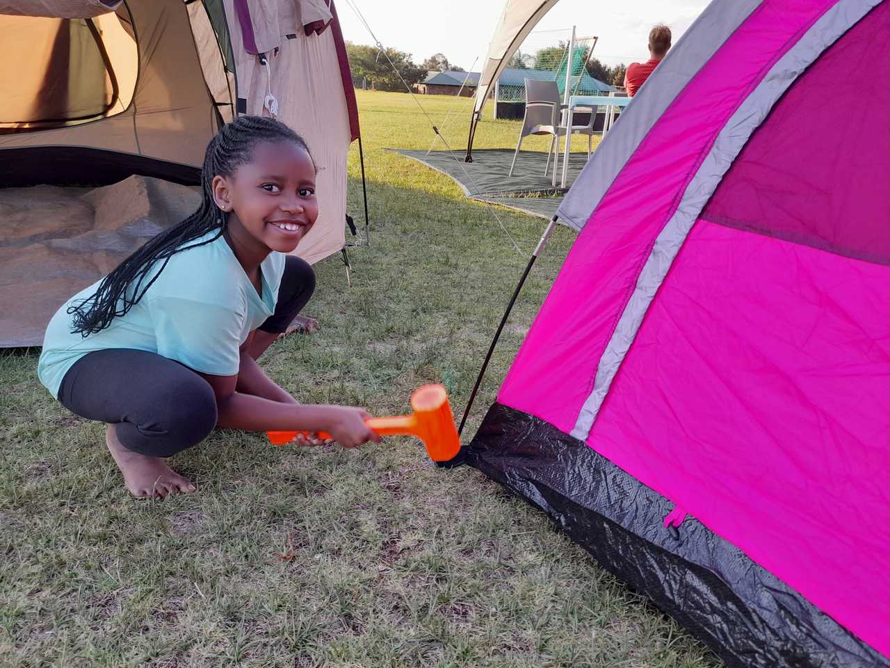 child-setup-tent